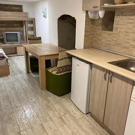 27 юли فارنا