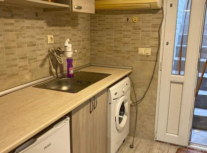 شقة 27 юли فارنا